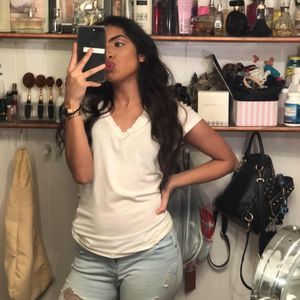 Meet your Posher, Priscila